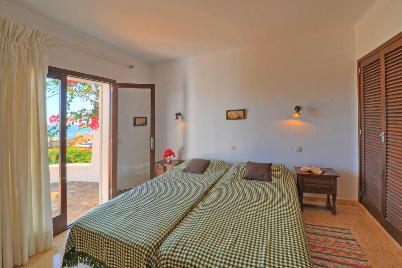 Villa Arkadia Porto Petro  Exterior photo